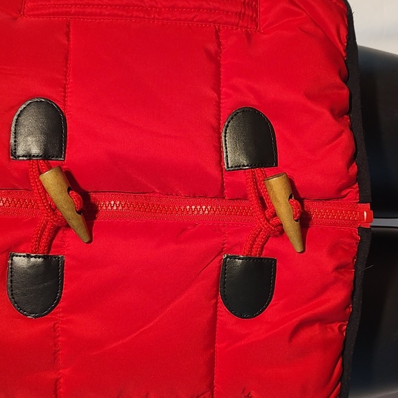 Women's red puffer vest by 'Ruff Hewn'. Size PXL - Picture 3 of 10